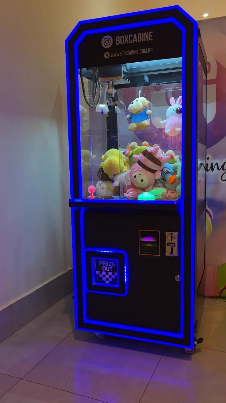Máquina de pelúcia Box Cabine com ursinhos